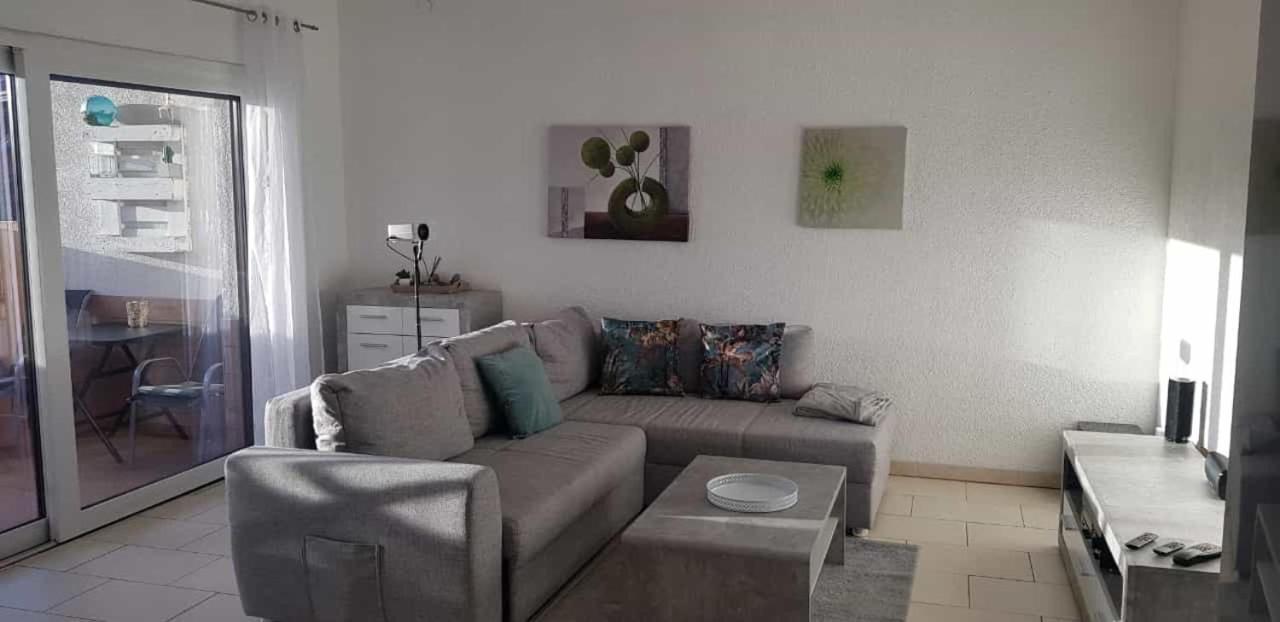 Easystay#4 Home Cinema Ferienwohnung In Kliniknaehe Mit Balkon, Boxspringbett & Netflix Bad Oeynhausen Luaran gambar