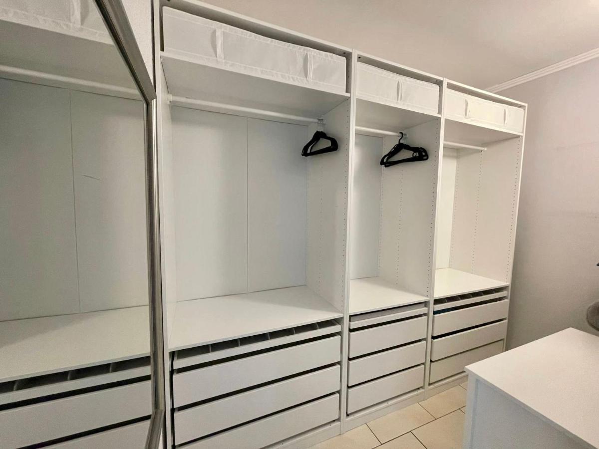 Easystay#4 Home Cinema Ferienwohnung In Kliniknaehe Mit Balkon, Boxspringbett & Netflix Bad Oeynhausen Luaran gambar