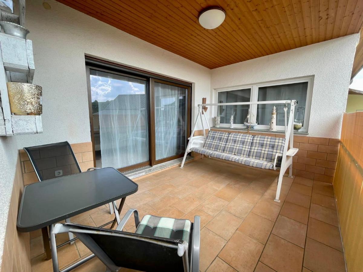 Easystay#4 Home Cinema Ferienwohnung In Kliniknaehe Mit Balkon, Boxspringbett & Netflix Bad Oeynhausen Luaran gambar